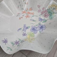 ヴァレンティノガラヴァーニ 花柄皿の画像