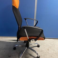 値下げ【格安】ニトリ ワークチェア オレンジ×ブラック 回転椅子 昇降機能 お洒落 早い者勝ち 引取歓迎 配送OKの画像