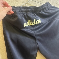 adidas セットアップの画像