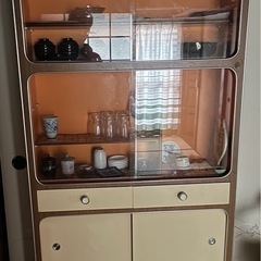 差し上げます　　 食器棚