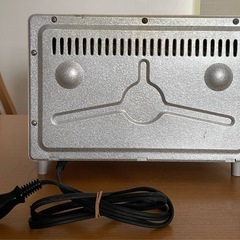 お話中【無料】日立オーブントースター100V1100W　2011年製　パワフル使用ですよ^_^の画像