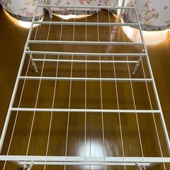 【お譲り先決まりました】シングルベッド用のフレームの画像