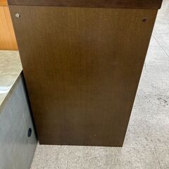 ★リユースのサカイ高崎店★TJ12065  ガラス戸収納 ブラウン H72.5×D45.5×W90.2 クリーニング済みの画像