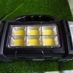 太陽光充電　懐中電灯　USB充電可能　災害時に便利の画像