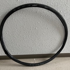 中古タイヤと中古パナレーサー軽量チューブ