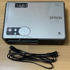 EPSON製のプロジェクターです。の画像