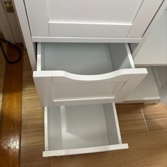 ホワイトチェスト、キャビネットの画像