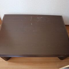 こたつテーブルの画像