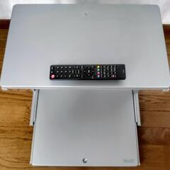 ORION製24インチ液晶テレビとテレビ台　タップとアンテナコード付きの画像