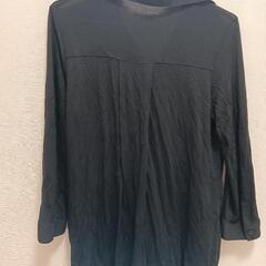KOOSのブラウスの画像