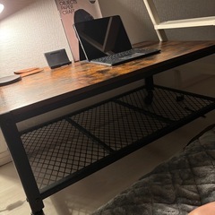 ヴィンテージ風 デスク テーブルの画像