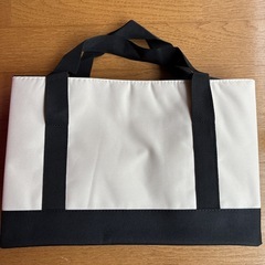 お買い物保冷バッグ　カゴに収まるサイズ　新品未使用未開封品　の画像