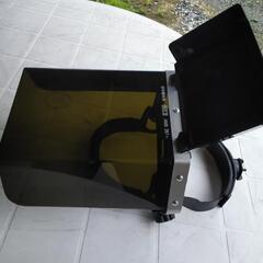 溶接面 数回使用 まあまあ綺麗なお品です(プロ仕様の溶接面)となりますの画像
