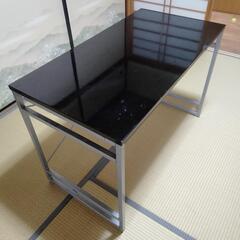 テーブル