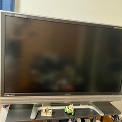 状態◎SHARP 52型テレビ⭐️テレビ台とリモコン付
