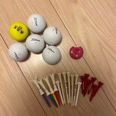 ゴルフボール、ティー、カウンター