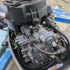 船外機 9.9馬力　混合油　燃料タンク付の画像