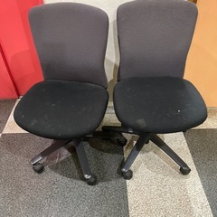 中古椅子、二脚差し上げます！