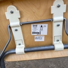 座卓とカウンターチェアの画像