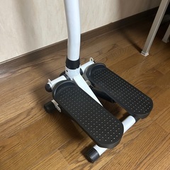 足踏み ステップ運動マシンの画像