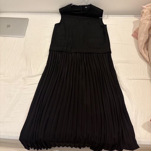 ZARA ベロアワンピース
