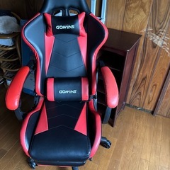 ゲーミングチェア！オットマン付き！美品！の画像
