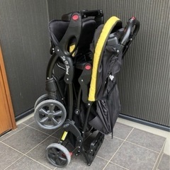 二人乗りベビーカーの画像
