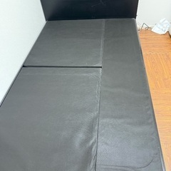 ベッドフレーム　セミダブル　黒色　解体済み