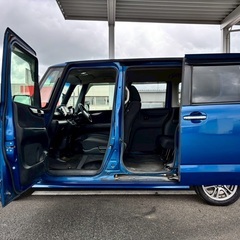 Bluetooth対応SDナビ付き☆月々1.3万円〜分割払い可❗️ 車検2年付き！【名義変更代込み】大人気☆ホンダ N-BOXカスタム☆ステアリングスイッチ付き☆Bluetooth対応ナビ付き☆走行中DVD見れます☆ETC付き☆電動スライドドア☆ドラレコ付き☆スマートキー☆フルオートエアコン☆純正アルミ☆そのまま乗って帰れます❗️の画像