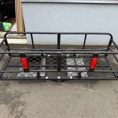 ほぼ新品　半額以下　
ヒッチカーゴ　 