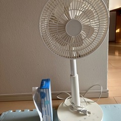 扇風機　小さめ