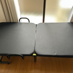 【無料】おりたたみベッド　ベット　シングル　布団付き