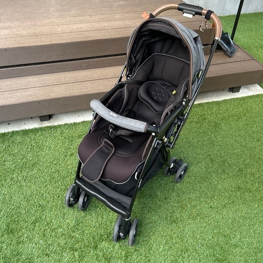 ベビーカー　Aprica ラグーナクッションフリー