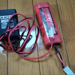 タミヤ充電器と京商バッテリー古いです