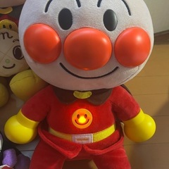 アンパンマンとバイキンマンの画像