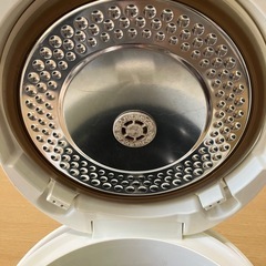  【取引中】⭐️差し上げます⭐️ 　炊飯器　ジャンク　5.5合 　　先日まで使用してました！の画像
