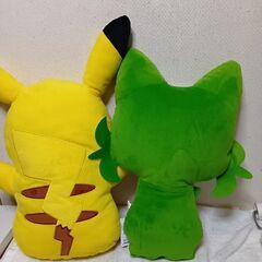 ポケモン　ピカチュウ＆ニャオハ特大クッションの画像