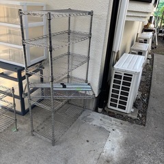 スチールラックの画像