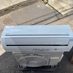 エアコン日立 中古取付込み2.2k6畳 暑くて
困ってる方