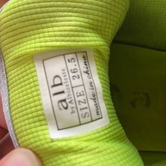 alb スニーカーの画像