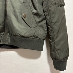 INGNI リバーシブル　MA1 ブルゾン　Mサイズ　カーキー×迷彩の画像