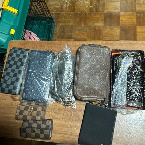 財布、その他