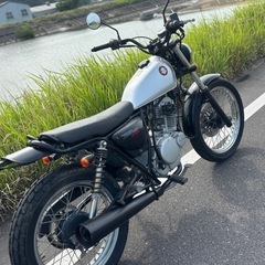 超低走行　グラストラッカー　ビッグボーイ　バイク　車体の画像