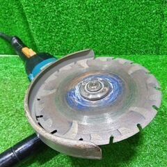 マキタ GA7011C 電子ディスクグラインダー makita【船橋馬込店】【店頭取引限定】【中古】管理番号：IT4Q3EENV11Iの画像