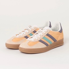アディダスGAZELLE INDOOR