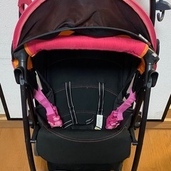 Aprica ベビーカー　ピンク　ハローキティ　おもちゃ付きの画像