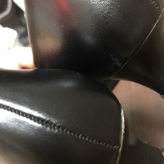 レディースパンプス 黒色の画像