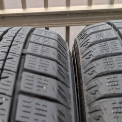 特価品ヨコハマ冬タイヤ工賃込み１５５／６５Ｒ１４　４本セット　②の画像