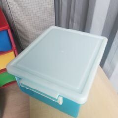プラケース