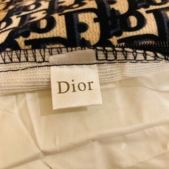 他アプリで交渉中👀激安美品✨Diorスクエアクッション✨販売終了モデルの画像